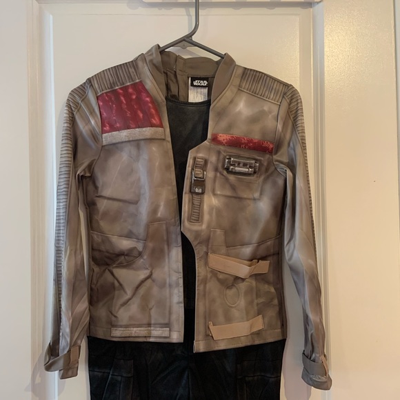 Star Wars Finn Costume - Picture 6 of 10